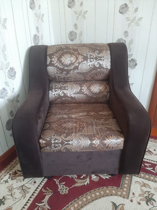 Продам диван и кресло