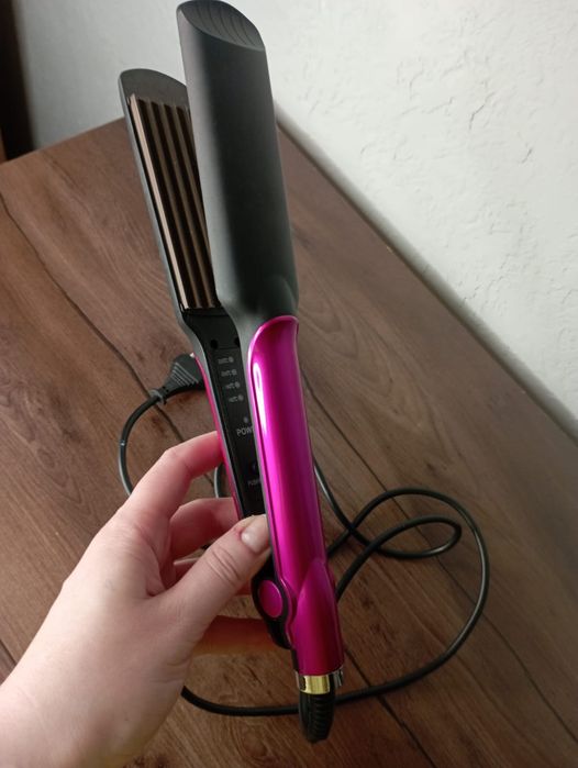 Набор: фен и утюжок-гафре