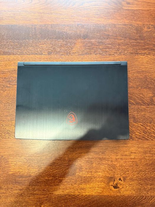 Laptop MSI Katana 120 Hz 24gb procesor: i7-10750H RTX2060 6GB