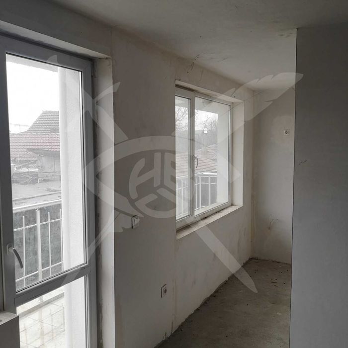 Продава се Тристаен апартамент в София, Обеля 1 - 91 кв.м за 1578 €/кв.м - Снимка #2