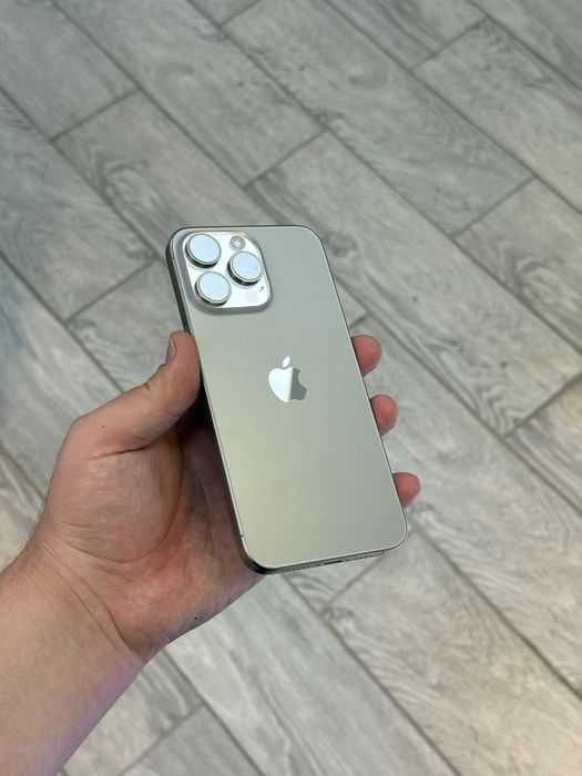 iPhone 15 Pro Max - в идеальном состояние