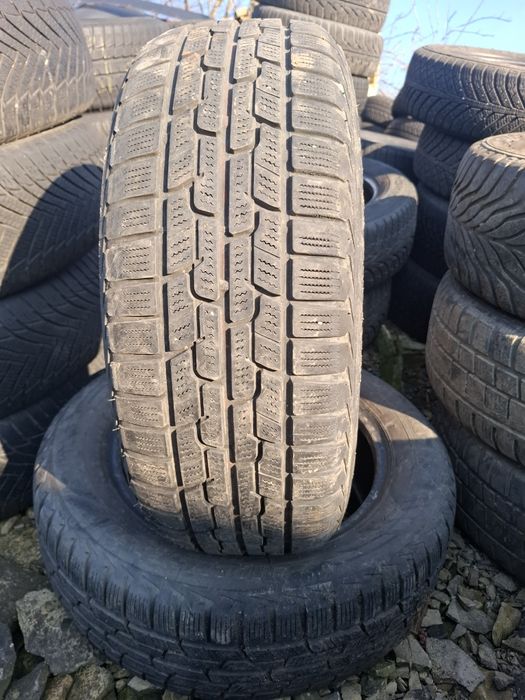 Vand 2 anvelope 195 60 15 firestone de iarna bune