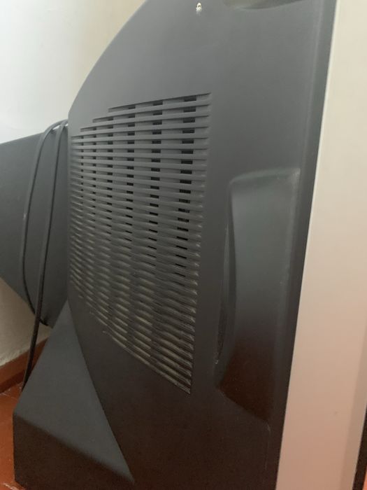 Телевизор в рабочем состоянии