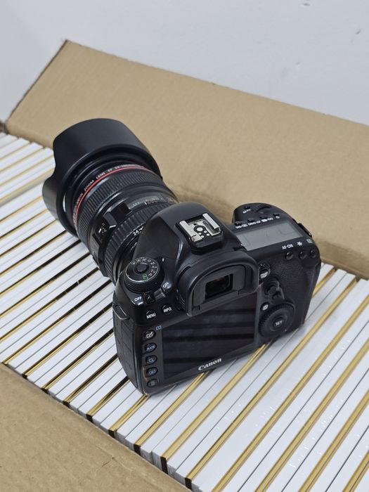 Фотоапарат Canon mark 4