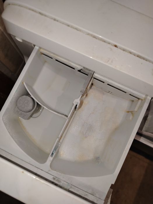 Продам стиральную машинку