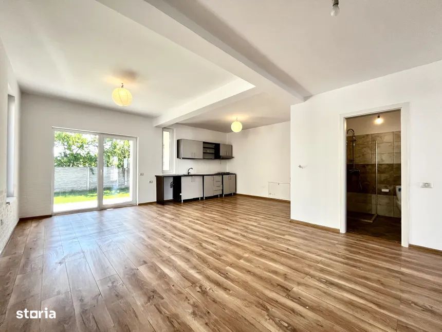 Casă de închiriat 5 camere + 5 băi + 3 balcoane + terasă 800€/luna