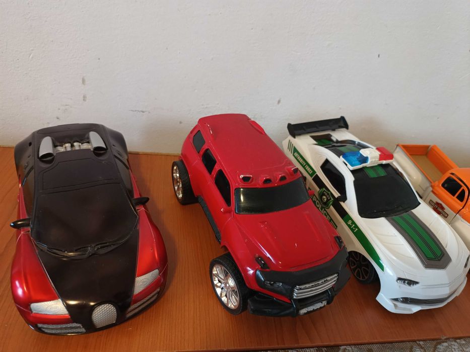 4 masini/ mașinuțe ptr copii / masini joc/ jucarii
