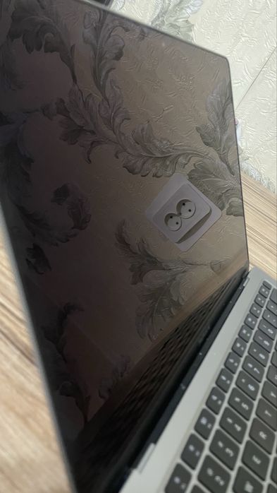 MacBook Air M1, 16 RAM, 256 SSD