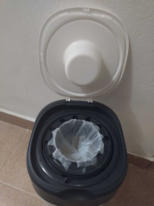 Хигиенен кош за памперси Twist&Click и резервна касета