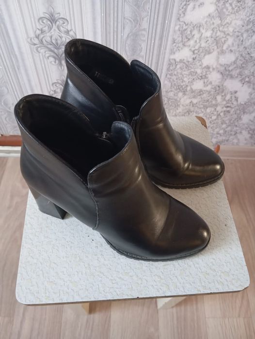 Женские полусапожки