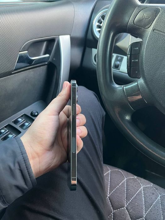 Iphone 12 pro max sotiladi