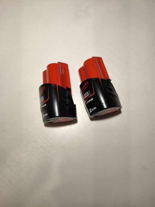 Аккумулятор Milwaukee M12 2Ah