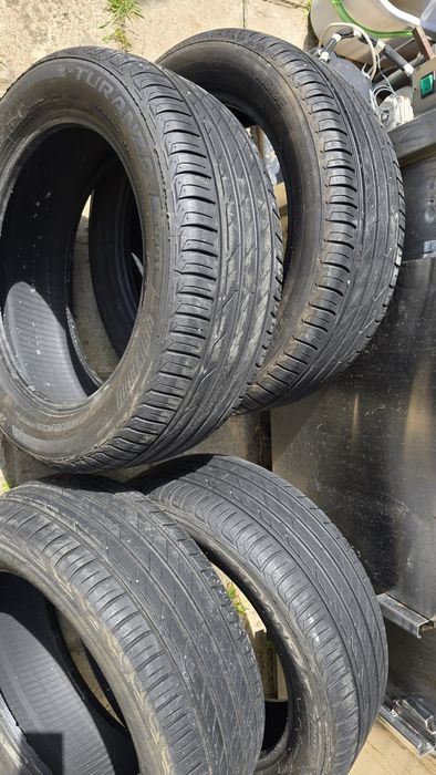 Комплект 4бр. летни гуми 215/55/17 Bridgestone Turanza T001
dot22
7+mm