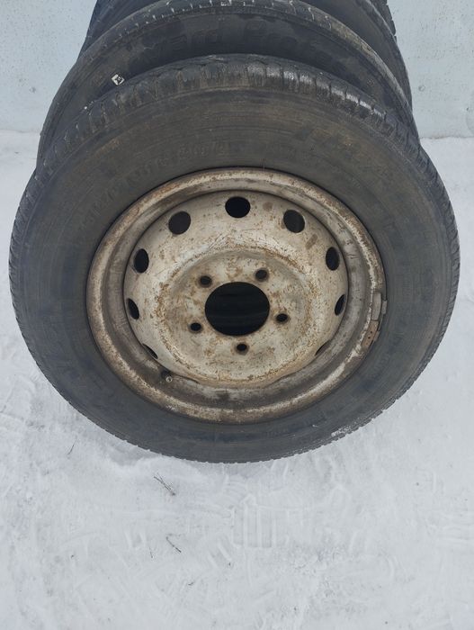 Продам запаски на Ниву.