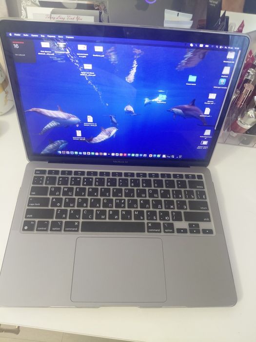 macbook air 13 / 2020 / 8 гб / SSD 256 / macOS
