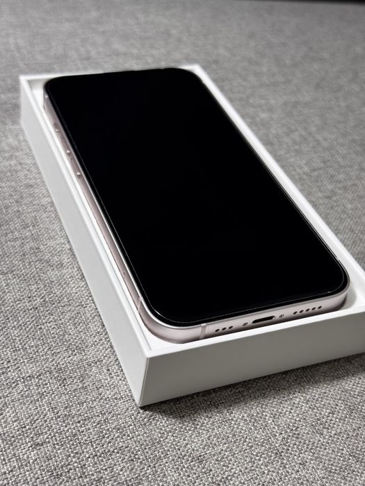 iPhone 13 Pink 128 gb