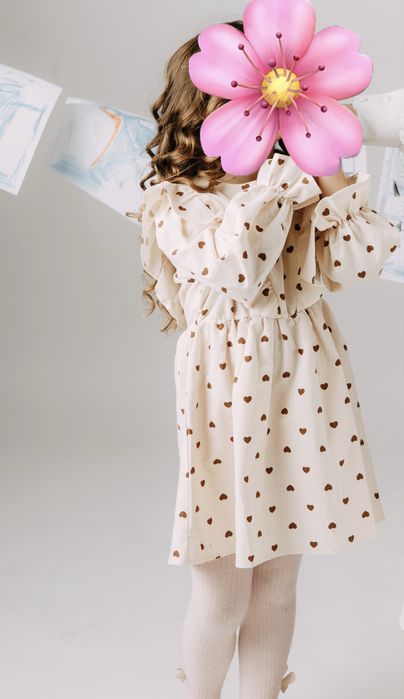 Продам платье новое 4-6 лет