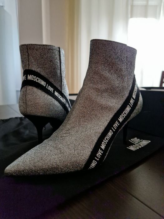 Botine Moschino Love mărime 36