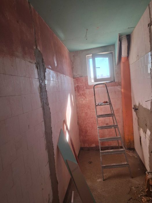 Изваршване на ватрешни и външни ремонти на апартаменти и къщи