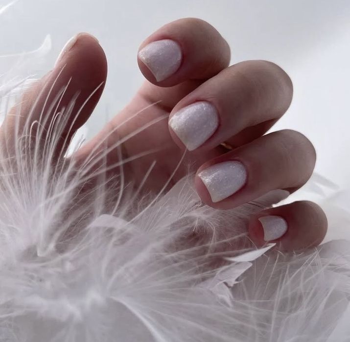 Маникюр. Педикюр.