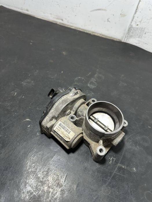 Clapeta acceleratie Ford Mondeo MK4 2.0 benzină AOBA Clapeta acceleratie ford focus 2.0 benzina clapeta acceleratie Ford c max 2.0 benzina  2008 2009