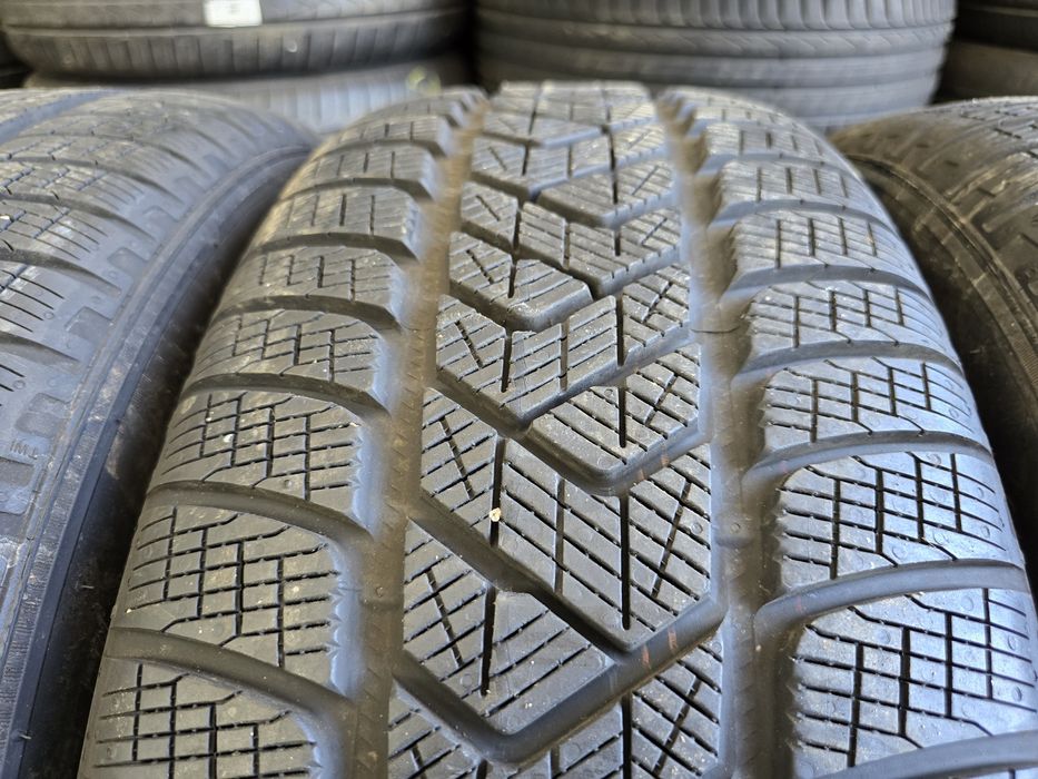 235/60/18 PIRELLI 4бр