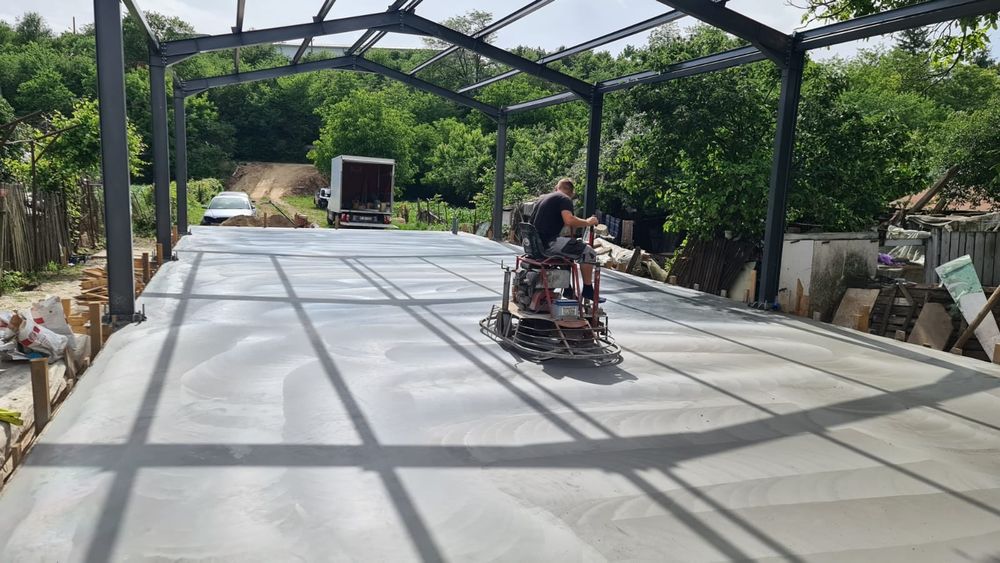 Finisare beton cu Elicopter și Cuart, turnare beton industrial, Periat