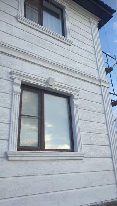 Продам двух этажный коттедж