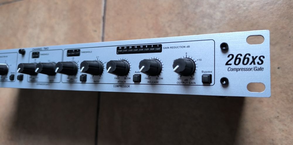 Compresor audio dbx 266xs (procesor)