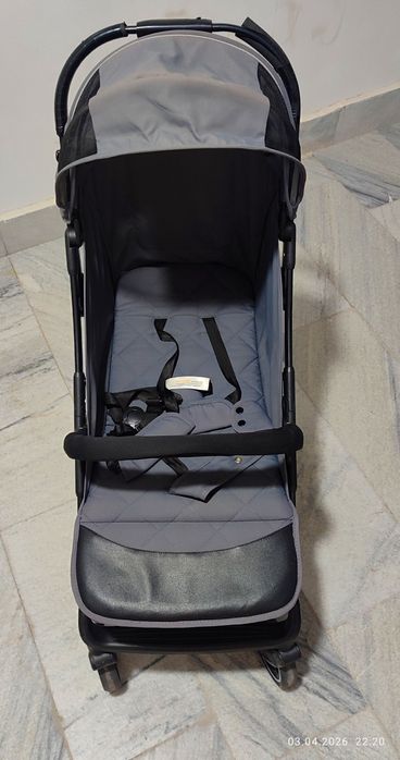 Коляска чемодан лёгкая