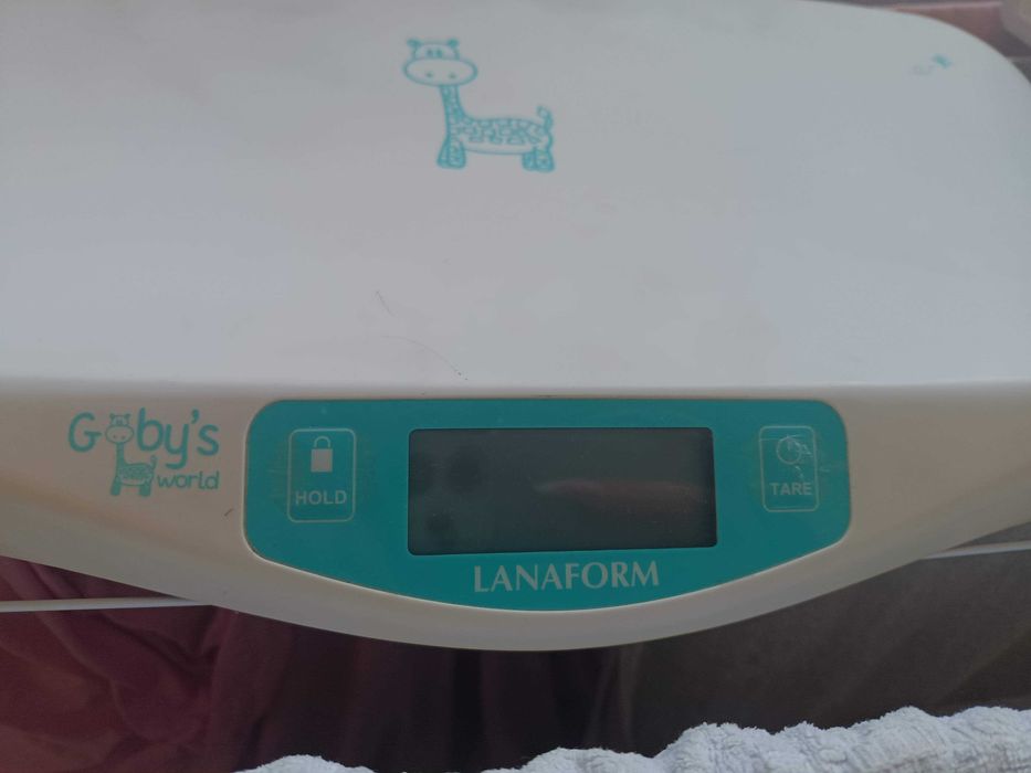 Дигитална бебешка везна / кантар Lanaform (до 18 кг) – изключително точна!