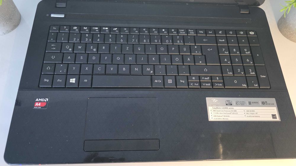 Laptop Packard Bell Easy Note LE69KB