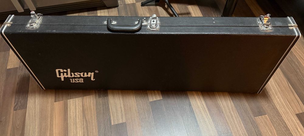 Gibson hard case toc de chitara