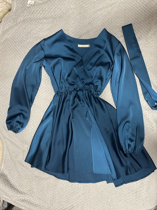 платье с поясом