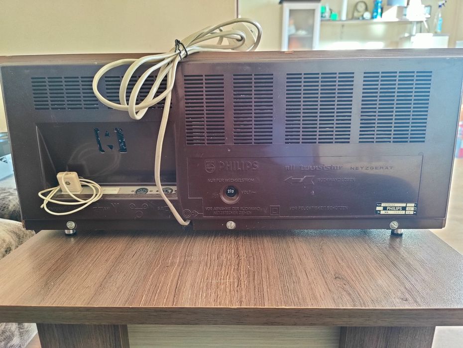 Старо радио Philips Sagitta 1966г. в много добро състояние