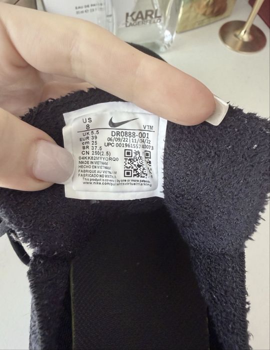 Nike Air Max Scorpion в черно и персийско лилаво