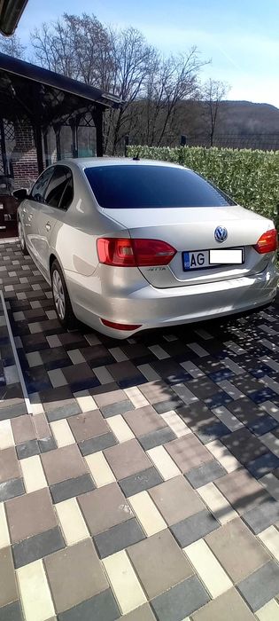 VW Jetta 2012/variante Mercedes CLA/AMG 2019