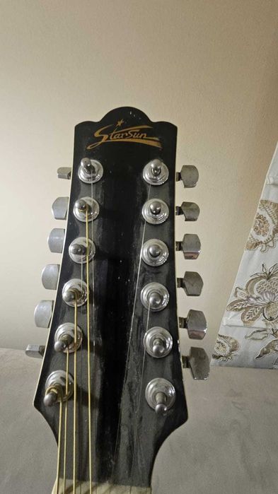 12-ти струнная гитара