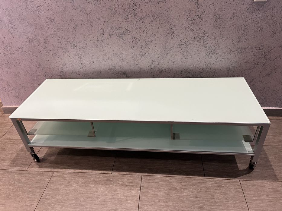 Masă din sticlă living