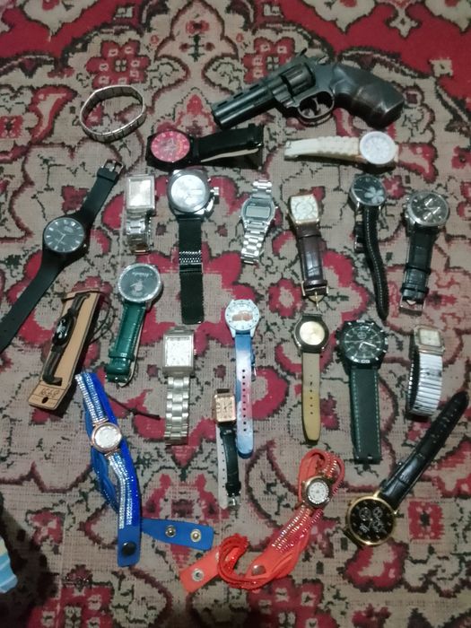 Продам бижутерию.