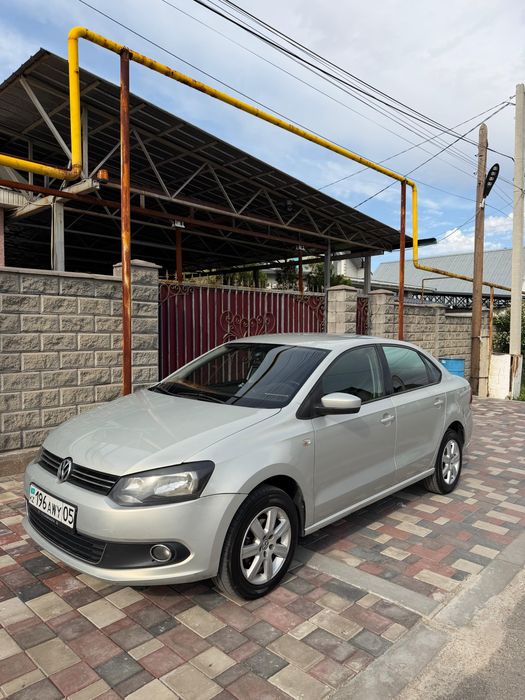 Volkswagen поло 2012 …..