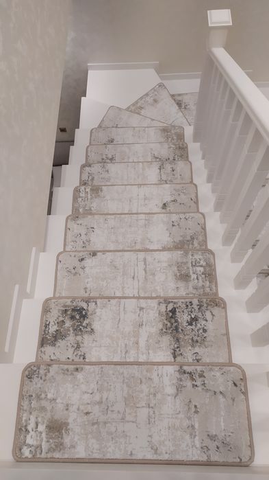 Установка на лестницу ковровые дорожки