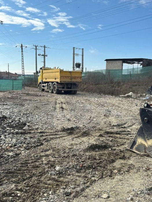 Închiriez buldoexcavator cu operator – Lucrări construcții