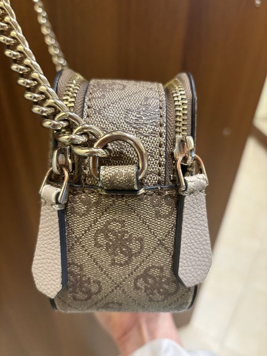 Чанта Guess Noelle crossbody