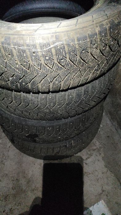Продам шины зимние