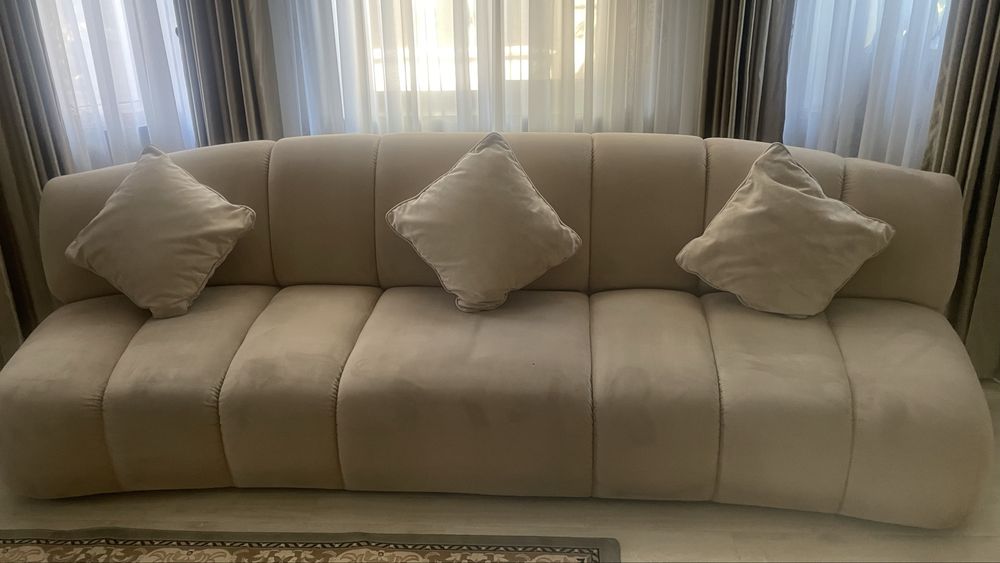 Срочно продам диван