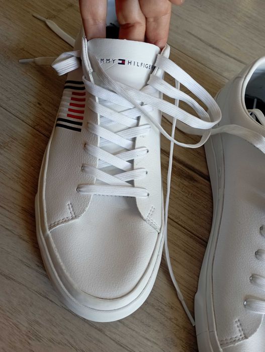 Tomi Hilfiger ,44,естествена кожа