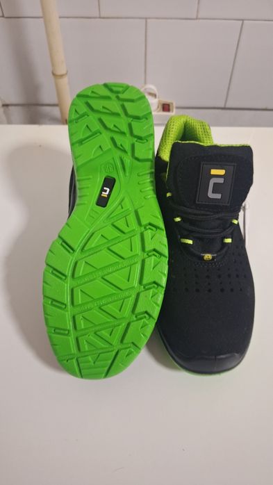 Pantofi de protectie HALWILL...