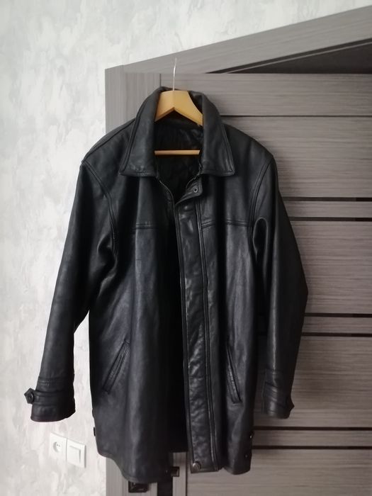 Продам кожаные куртки.