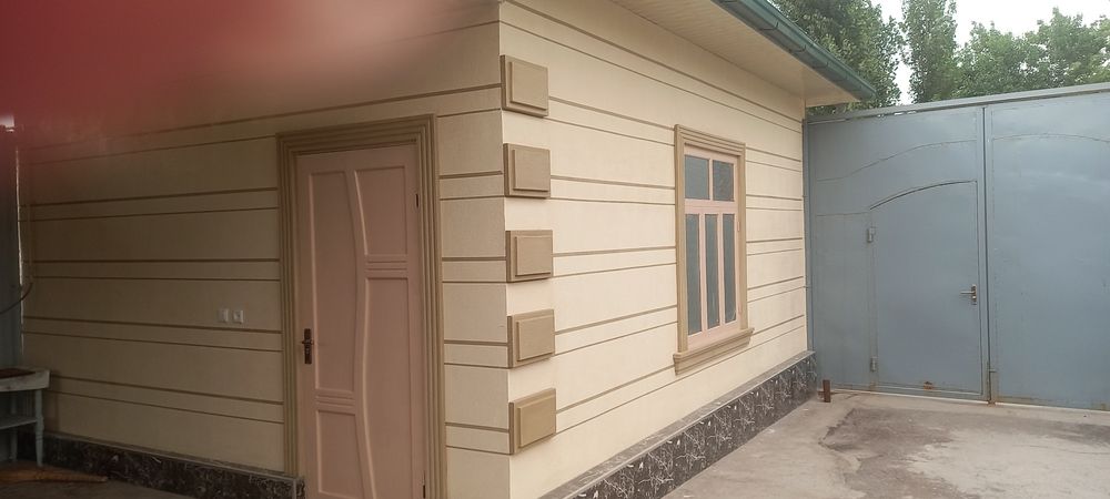 Продается дом в Алмалыке.